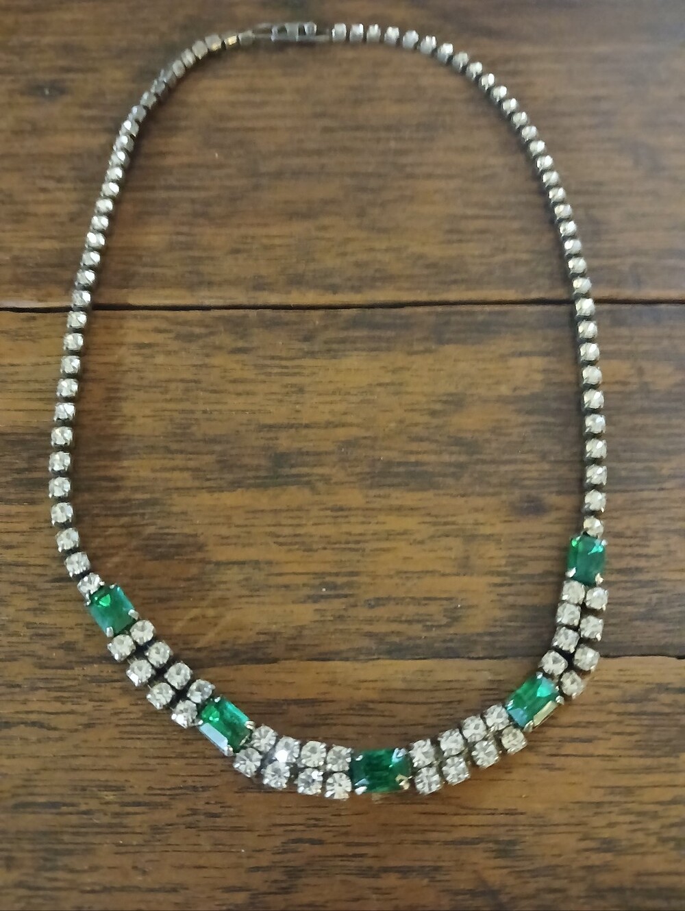 Vintage Emerald Green Rhinestone Necklace
